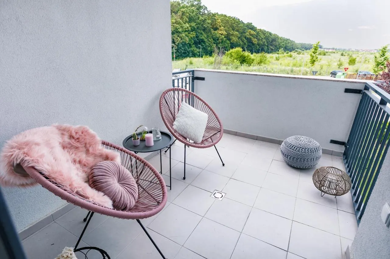 Greenfield Luxury Residence By Bucharest Apartments Deluxe
